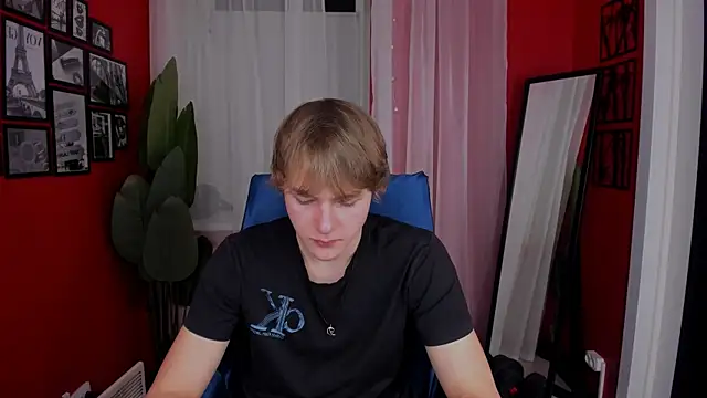 DonaldWoon online show from 11/28/25, 10:48