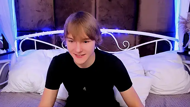 DonaldWoon online show from 12/05/25, 11:31