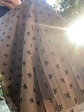 suna218 online show from 11/25/25, 12:44