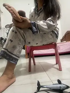 suna218 online show from 11/28/25, 03:12