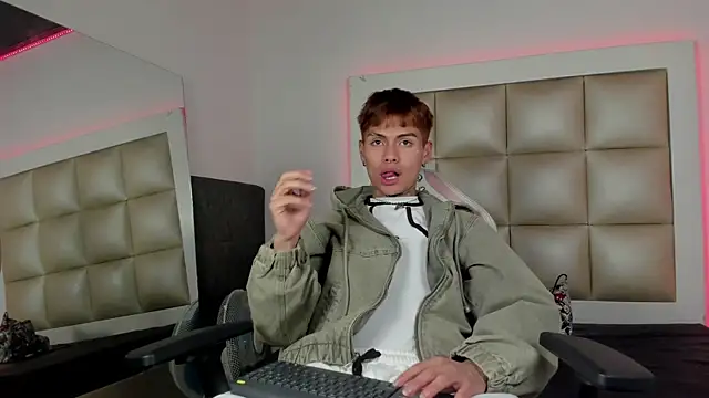 damian js online show from 11/20/25, 04:13