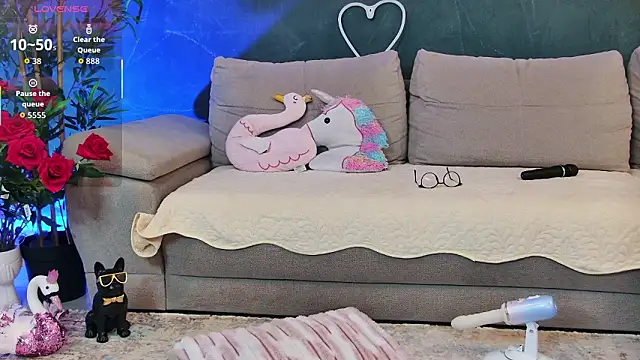 AlessiaDebbie online show from 02/21/26, 09:06