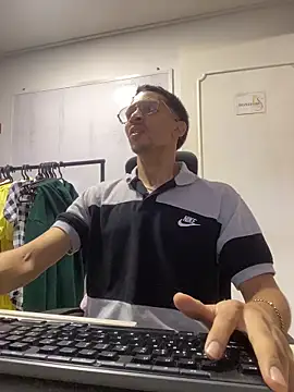 charlie bass online show from 11/27/25, 04:02