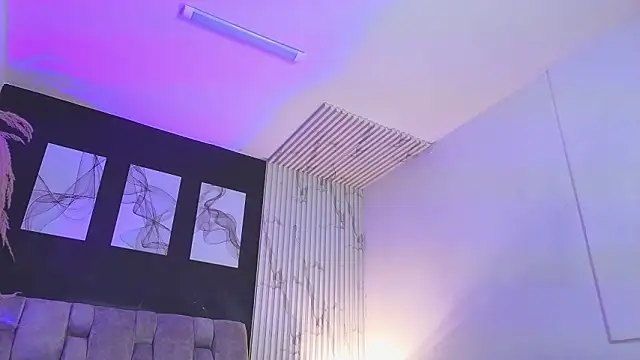 dahianae   online show from 02/02/26, 07:35