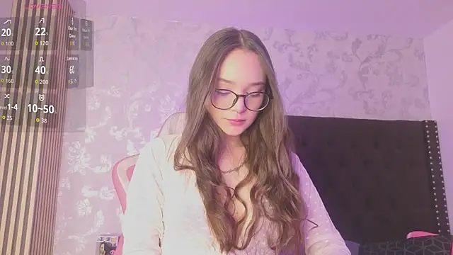 Snapshot of dahianae__ chatting on 07/31/26, 07:33 dahianae online show from 07/31/26, 07:33