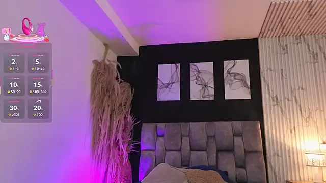 dahianae   online show from 11/28/25, 04:01