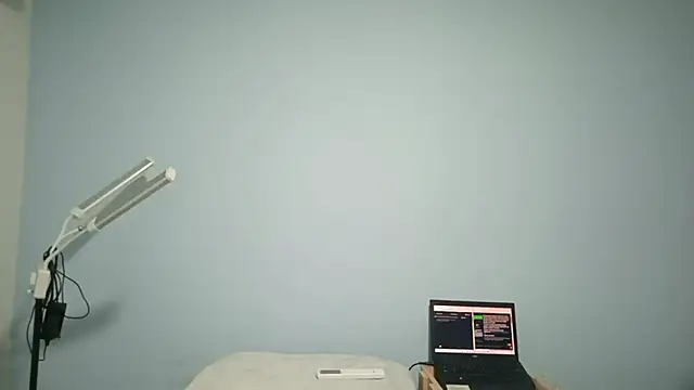 nelielg6 online show from 12/20/25, 03:09