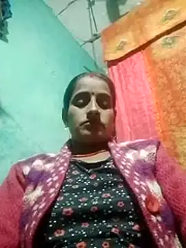 Snapshot of Xxx_suhana chatting on 12/18/25, 05:06 Xxx suhana online show from 12/18/25, 05:06