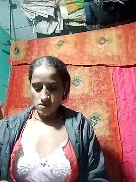 Snapshot of Xxx_suhana chatting on 12/17/25, 04:12 Xxx suhana online show from 12/17/25, 04:12