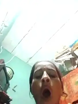 Snapshot of Xxx_suhana chatting on 12/05/25, 04:16 Xxx suhana online show from 12/05/25, 04:16