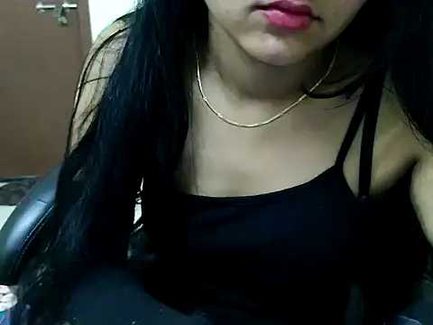 Snapshot of cute_girl_81 chatting on 12/16/25, 07:34 cute girl 81 online show from 12/16/25, 07:34