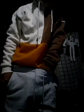 Eezxxx online show from 03/10/26, 12:25