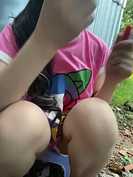 XndSeraphina online show from 12/04/25, 09:52