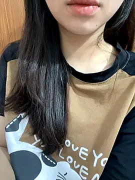 XndSeraphina online show from 11/21/25, 03:05