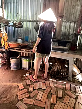 XndSeraphina online show from 11/27/25, 02:34