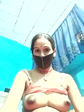 Snapshot of Nandani-758 chatting on 05/23/26, 03:11 Nandani-758 online show from 05/23/26, 03:11