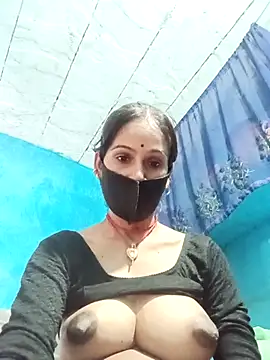 Snapshot of Nandani-758 chatting on 05/20/26, 10:34 Nandani-758 online show from 05/20/26, 10:34