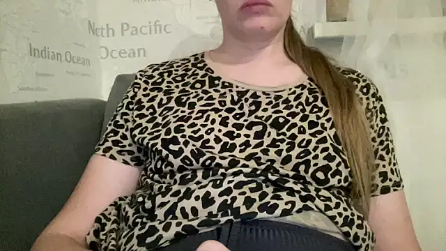 alisa kitcat online show from 01/12/26, 05:20