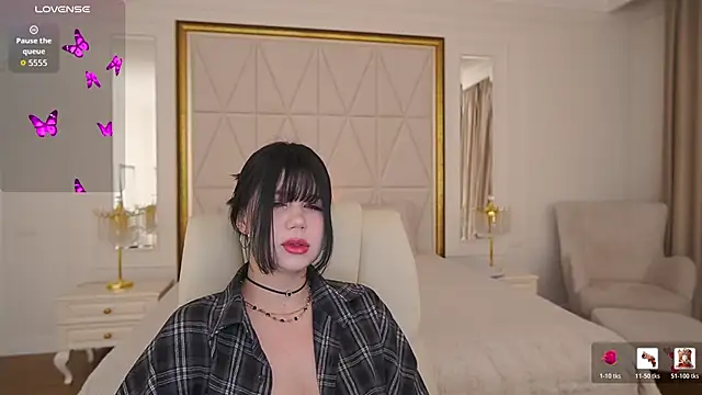 NightAylin online show from 04/07/26, 08:54