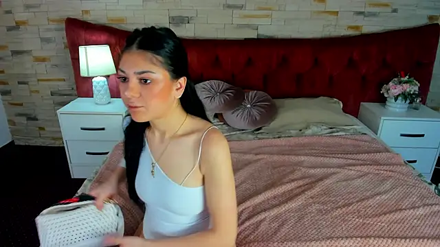 SerennaNoir online show from 12/02/25, 06:15