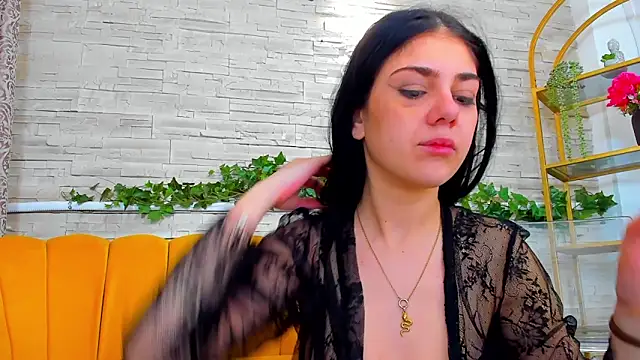 SerennaNoir online show from 12/21/25, 05:42