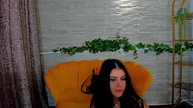 SerennaNoir online show from 12/15/25, 05:57