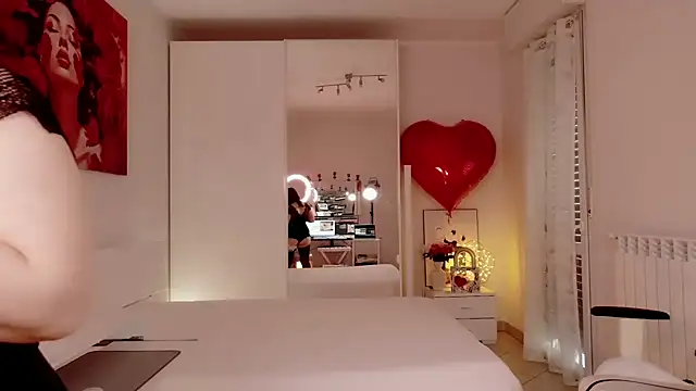 Snapshot of FlirtyFox_ chatting on 02/21/26, 03:25 FlirtyFox online show from 02/21/26, 03:25