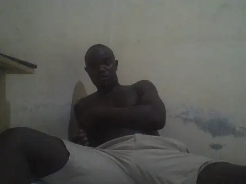 UsTwo  online show from 11/20/25, 03:12