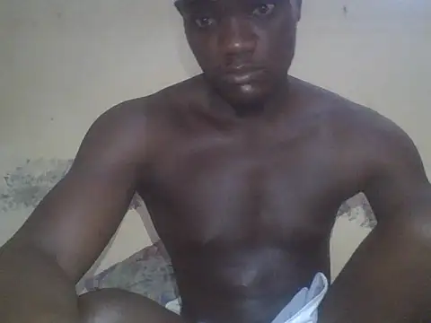 Snapshot of UsTwo_ chatting on 11/30/25, 05:41 UsTwo online show from 11/30/25, 05:41