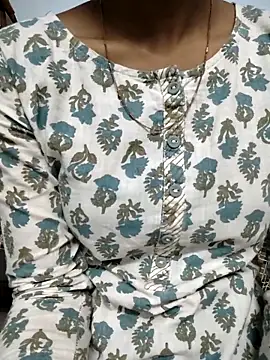 Roja   online show from 11/26/25, 12:38