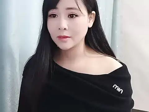 camilla-- online show from 11/21/25, 09:30