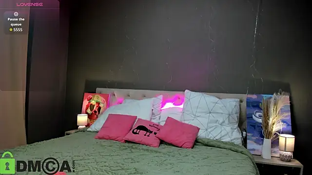 Snapshot of Malika_Raspberry chatting on 01/10/26, 01:23 Malika Raspberry online show from 01/10/26, 01:23