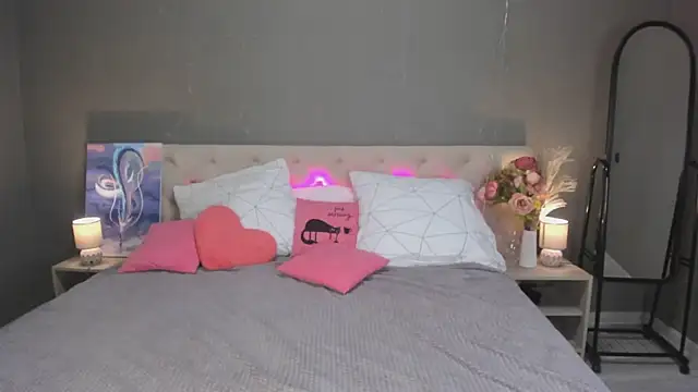 Snapshot of Malika_Raspberry chatting on 02/07/26, 01:24 Malika Raspberry online show from 02/07/26, 01:24