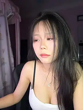 Kiee-lee online show from 06/10/26, 04:19