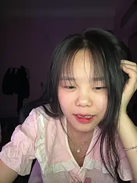 Kiee-lee online show from 05/13/26, 03:41