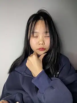 Kiee-lee online show from 03/10/26, 04:11