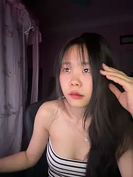 Kiee-lee online show from 04/28/26, 06:56
