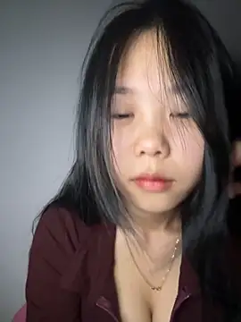 Snapshot of Kiee-lee chatting on 12/02/25, 03:36 Kiee-lee online show from 12/02/25, 03:36