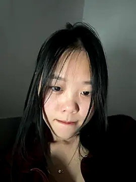 Snapshot of Kiee-lee chatting on 11/24/25, 07:03 Kiee-lee online show from 11/24/25, 07:03