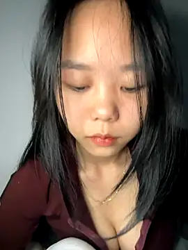 Snapshot of Kiee-lee chatting on 11/29/25, 03:56 Kiee-lee online show from 11/29/25, 03:56