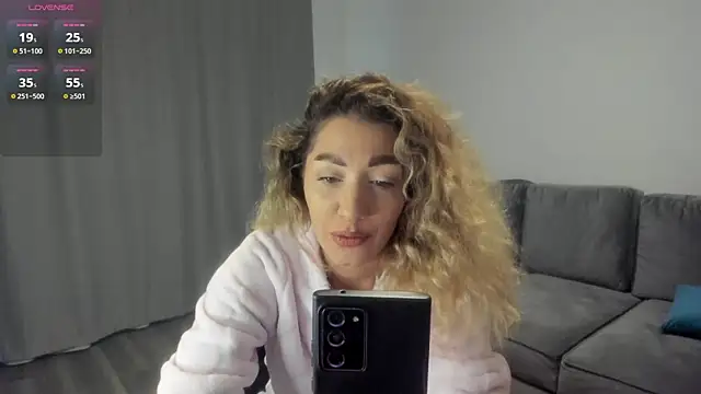 rossana doll online show from 01/14/26, 07:01