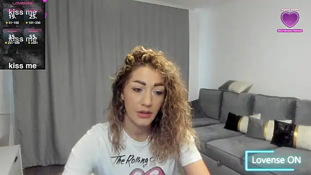 rossana doll online show from 02/22/26, 12:18