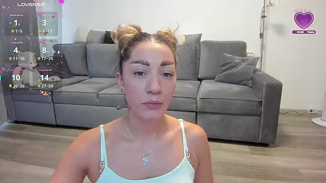 Snapshot of rossana_doll chatting on 07/07/26, 11:03 rossana doll online show from 07/07/26, 11:03