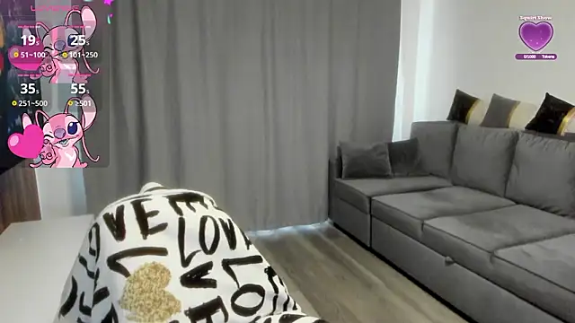 rossana doll online show from 03/29/26, 07:54