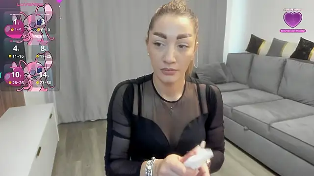 rossana doll online show from 03/27/26, 08:01