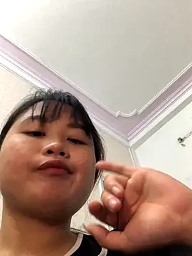 Snapshot of dovia-ba chatting on 12/04/25, 01:04 dovia-ba online show from 12/04/25, 01:04