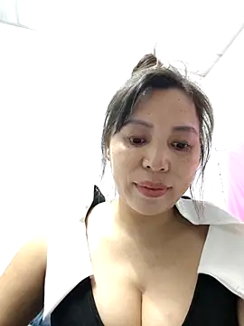 akura-03 online show from 11/27/25, 03:23