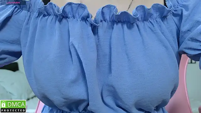 Megan Lora online show from 12/19/25, 08:06