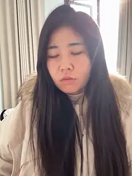 Snapshot of Momo168168 chatting on 11/30/25, 08:04 Momo168168 online show from 11/30/25, 08:04