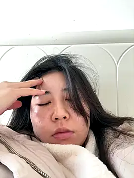 Snapshot of Momo168168 chatting on 11/26/25, 04:12 Momo168168 online show from 11/26/25, 04:12